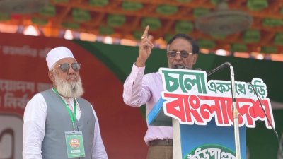 চট্টগ্রামে জনসভায় বক্তব্য দেন লিবারেল ডেমোক্রেটিক পার্টির (এলডিপি) সভাপতি কর্নেল (অব.) অলি আহমদ বীর বিক্রম