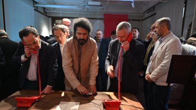 জুলাই স্মৃতি জাদুঘরে বিদেশি রাষ্ট্রদূতরা