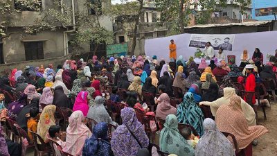 সমাবেশে কথা বলছেন আরিফুল ইসলাম