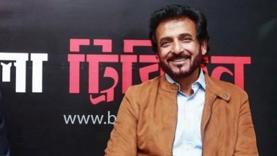 ধারাভাষ্যকার আতহার আলী খান (ফাইল ফটো)