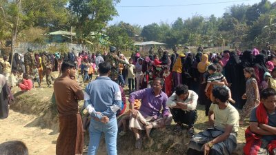 ছয় শতাধিক রোহিঙ্গাকে আটক করে ক্যাম্পে হস্তান্তর করা হয়েছে