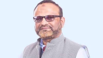 উপাচার্য অধ্যাপক ড. নিয়াজ আহমদ খান