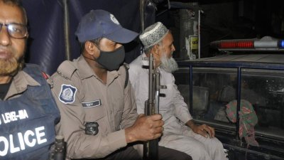 মো. হাবিবকে দুই দিনের কারাদণ্ড দেওয়া হয়েছে