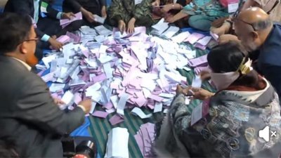 বাকি আসনগুলোর ভোট গণনার প্রাথমিক ফলাফল আসতে শুরু করেছে