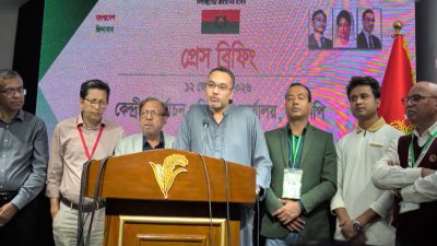 রাজধানীর গুলশানে বিএনপির নির্বাচন পরিচালনা কমিটির কার্যালয়ে অনুষ্ঠিত সংবাদ সম্মেলনে কথা বলছেন মাহদী আমিন। ছবি: বাংলা ট্রিবিউন