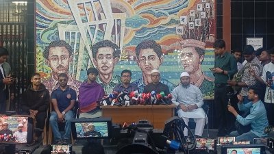 ডাকসু নেতাদের সংবাদ সম্মেলন