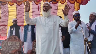 রবিবার সকালে কিশোরগঞ্জের ইটনা উপজেলার শিমুলবাক দক্ষিণহাটি এলাকায় স্মরণসভায় বক্তব্য দেন জামায়াতের আমির শফিকুর রহমান