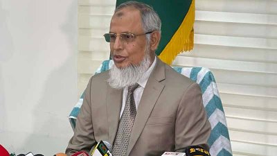 কথা বলছেন মো. আনোয়ারুল ইসলাম সরকার
