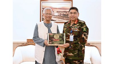 প্রধান উপদেষ্টা প্রফেসর মুহাম্মদ ইউনূস ও সেনাবাহিনীর প্রধান জেনারেল ওয়াকার-উজ-জামান