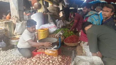 রোজার আগেই কুড়িগ্রামের বাজারে লাগামহীন হয়ে উঠেছে বিভিন্ন পণ্যের দাম
