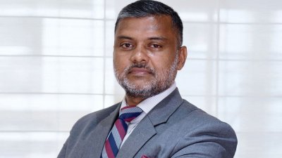 সুপ্রিম কোর্টের জ্যেষ্ঠ আইনজীবী শিশির মনির