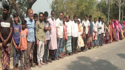 গোপালগঞ্জে মানববন্ধন