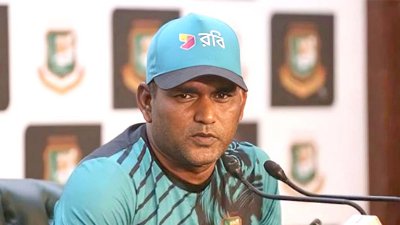 জাতীয় দলের সিনিয়র সহকারী কোচ মোহাম্মদ সালাউদ্দিন (ফাইল ফটো)