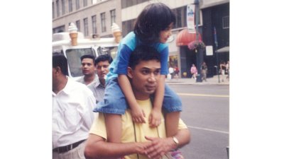 জাইমা রহমান তার পোস্টে এই ছবিটি যুক্ত করেন