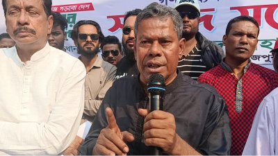ডিসি আগে ফুল দেওয়ায় ক্ষোভ প্রকাশ করেন দিনাজপুর-৩ আসনের নবনির্বাচিত সংসদ সদস্য সৈয়দ জাহাঙ্গীর আলম