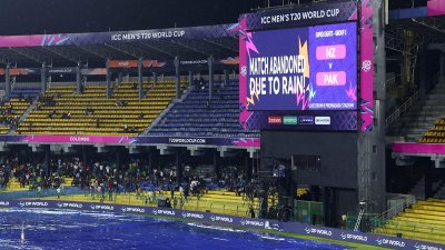 বৃষ্টিতে পরিত্যক্ত পাকিস্তান-নিউজিল্যান্ড ম্যাচ