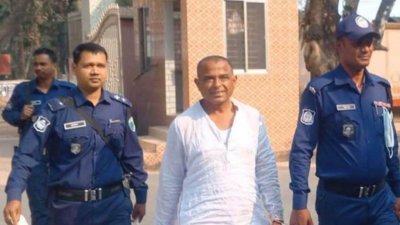 গ্রেফতার আওয়ামী লীগ নেতা পি এম বেলাল হোসেন