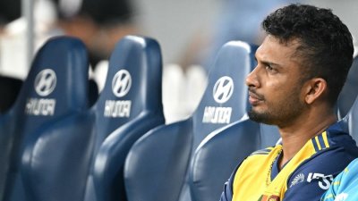 শ্রীলঙ্কা অধিনায়ক দাসুন শানাকা।