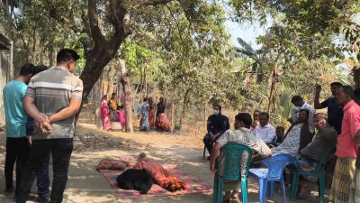 নওগাঁর পত্নীতলায় প্রতিমা রাণী (২৪) নামে এক গৃহবধূর মরদেহ উদ্ধার
