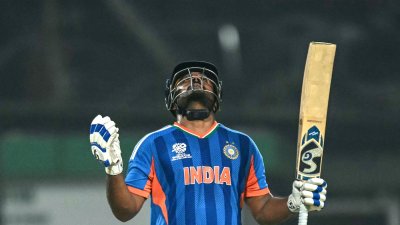 ম্যাচসেরা ইনিংসে ভারতকে জেতান স্যামসন।