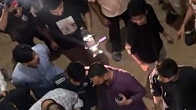 ঢাকা পলিটেকনিক ইনস্টিটিউটে ছাত্রদল ও ছাত্রশিবিরের মধ্যে সংঘর্ষের ঘটনা ঘটেছে