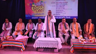 সিলেট নগরীর মির্জাজাঙ্গাল মণিপুরী রাজবাড়িতে আয়োজিত হোলি উৎসবে আরিফুল হক চৌধুরী