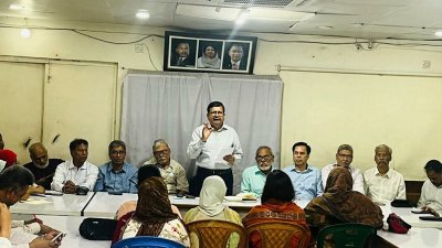 নয়াপল্টনে বিএনপির কেন্দ্রীয় কার্যালয়ে এক যৌথসভায় কথা বলছেন শিমুল বিশ্বাস। ছবি: সংগৃহীত