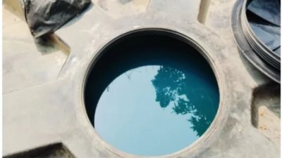 মাটির নিচে পানির ট্যাংকিতে মজুত করা ডিজেল