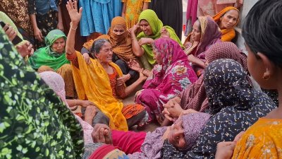 নিহত মোশাররফের স্বজনদের আহাজারি