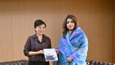 পররাষ্ট্র প্রতিমন্ত্রী শামা ওবায়েদের সঙ্গে সাক্ষাৎ করেন থাইল্যান্ডের রাষ্ট্রদূত থিতিপর্ন চিরাসাওয়াদি