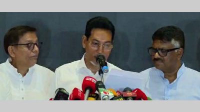কথা বলছেন চিফ হুইপ নুরুল ইসলাম মনি