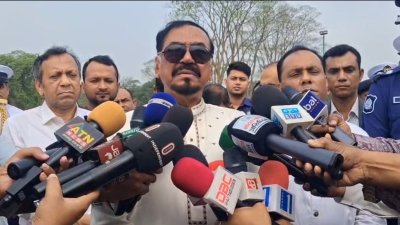 সাভারে জাতীয় স্মৃতিসৌধে শ্রদ্ধা জানিয়ে সাংবাদিকদের সঙ্গে কথা বলেন সংসদের স্পিকার