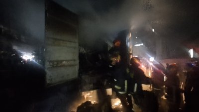 চট্টগ্রামে রেলওয়ে পূর্বাঞ্চলের প্রধান সরঞ্জাম নিয়ন্ত্রকের কার্যালয়ে আগুন
