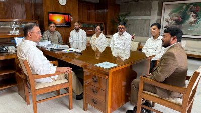 গুলশান কার্যালয়ে নবনিযুক্ত প্রশাসকদের সঙ্গে বৈঠক করেন প্রধানমন্ত্রী তারেক রহমান