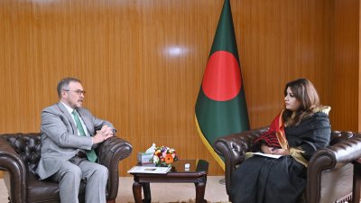 বাংলাদেশে নিযুক্ত রাশিয়ার রাষ্ট্রদূত আলেকজান্ডার গ্রিগরিয়েভিচ খোজিন পররাষ্ট্র মন্ত্রণালয়ে পররাষ্ট্র প্রতিমন্ত্রী শামা ওবায়েদ ইসলামের সঙ্গে সৌজন্য সাক্ষাৎ করেছেন