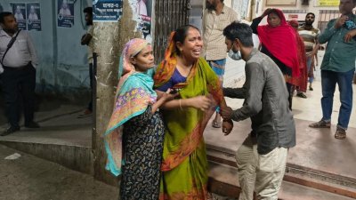 নিহতের স্বজনদের আহাজারি