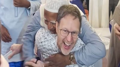 এ সংক্রান্ত একটি ভিডিও সামাজিক যোগাযোগমাধ্যমেও ছড়িয়ে পড়েছে (স্ক্রিনশট)