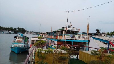 পর্যটকবাহী জাহাজ