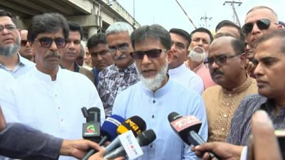 অভিযুক্তদের বিরুদ্ধে ব্যবস্থা নেওয়া হবে বলে জানিয়েছেন রেল প্রতিমন্ত্রী হাবিবুর রশিদ হাবিব