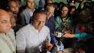 দৌলতদিয়া ঘাটে দুর্ঘটনাস্থল পরিদর্শনে নৌপরিবহন প্রতিমন্ত্রী