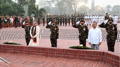 জাতীয় স্মৃতিসৌধে পুষ্পস্তবক অর্পণ করে মহান মুক্তিযুদ্ধের বীর শহীদদের প্রতি গভীর শ্রদ্ধা নিবেদন করেন রাষ্ট্রপতি মো. সাহাবুদ্দিন ও প্রধানমন্ত্রী তারেক রহমান