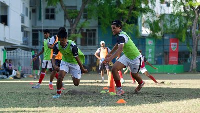 সাফ অনূর্ধ্ব-২০ চ্যাম্পিয়নশিপের শিরোপা জিততে বাংলাদেশ দলের অনুশীলন