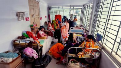 পাবনা জেনারেল হাসপাতালে বর্তমানে চিকিৎসাধীন রয়েছে ২৭ শিশু