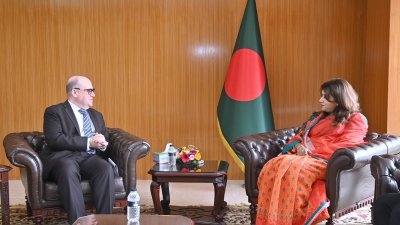 মাল্টার হাইকমিশনার রুবেন গাউসির সঙ্গে পররাষ্ট্র প্রতিমন্ত্রী শামা ওবায়েদ
