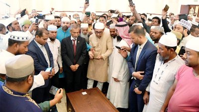 বাহরাইনে নিহত বাংলাদেশি তারেকের জানাজা সম্পন্ন, অংশ নেন রাষ্ট্রদূত