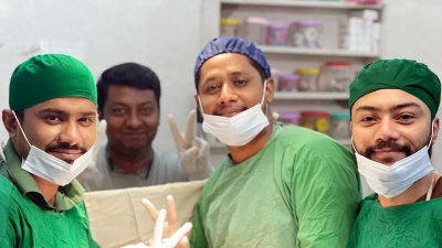 অস্ত্রোপচারকারী চিকিৎসক ও নার্সরা