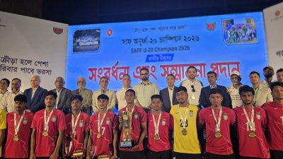 সাফজয়ী দলকে সংবর্ধনা ও অর্থ পুরস্কার দেওয়া হয়েছে।
