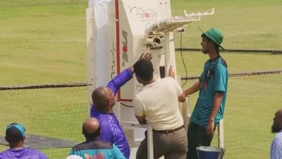 বাংলাদেশের অনুশীলনে যুক্ত হলো স্পিন বোলিং মেশিন।