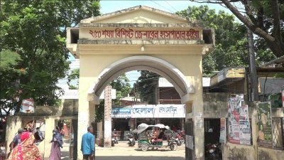 শিশুটিকে কুষ্টিয়া জেনারেল হাসপাতালে ভর্তি করা হয়েছে