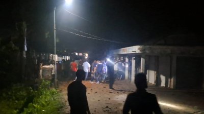 হবিগঞ্জের নবীগঞ্জ উপজেলায় দুই বীমা প্রতিষ্ঠানের গ্রাহক সংগ্রহকে কেন্দ্র করে বিরোধের জেরে সংঘর্ষের ঘটনা ঘটেছে